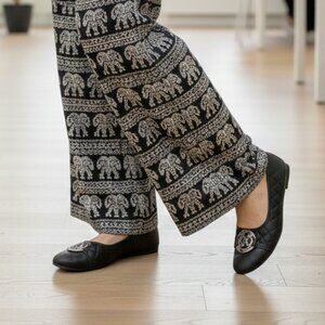 NWT Daisy Fuentes Black Quilted Wide Width Flats 7W